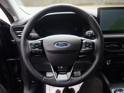 Used 2023 Ford Escape Active w/ Tech Pack #2 image 4