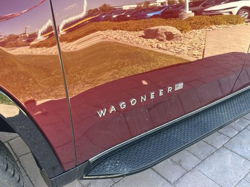 New 2024 Jeep Wagoneer Base w/ Premium Group I image 12