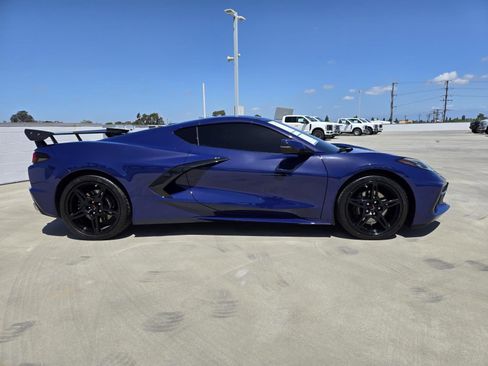 Used 2025 Chevrolet Corvette Stingray Coupe w/ 1LT RWD image 2