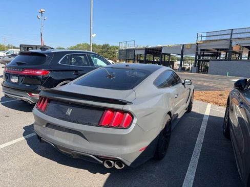 Used 2018 Ford Mustang Shelby GT350 w/ Electronics Package RWD image 3