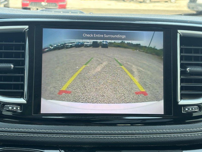 Used 2022 Chrysler Pacifica Touring-L FWD image 24