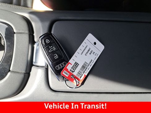 Used 2024 Audi e-tron GT Premium Plus image 10