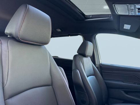 Used 2024 Honda Odyssey Sport image 25