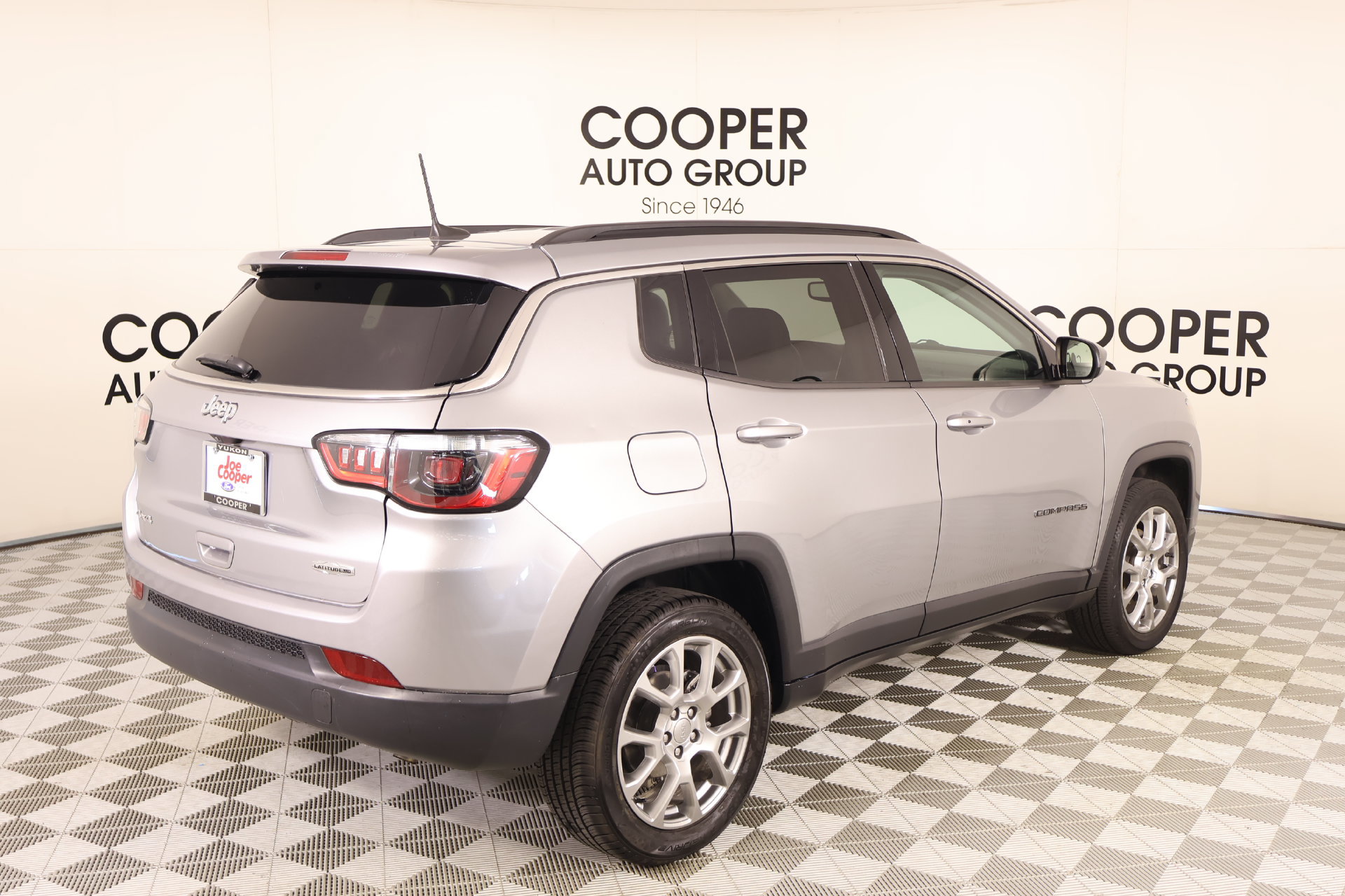 Used 2022 Jeep Compass Latitude AWD/4WD image 20