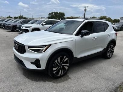 Used 2023 Volvo XC40 B5 Plus w/ Climate Package