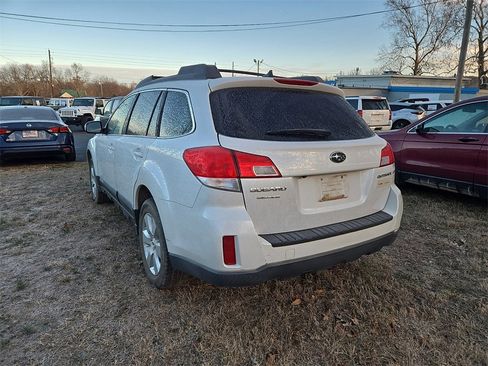 Used 2012 Subaru Outback 2.5i Limited w/ Moonroof Pkg image 2