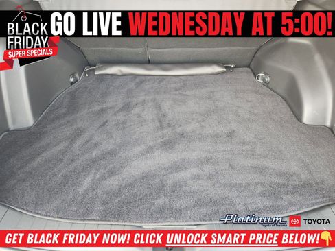 Used 2023 Toyota RAV4 XLE Premium image 36