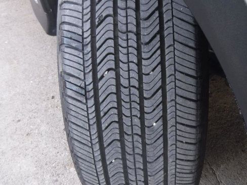 Used 2021 Honda HR-V LX image 18