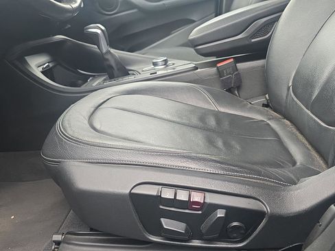 Used 2018 BMW X1 sDrive28i w/ Convenience Package image 3