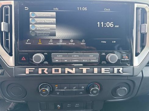 Used 2025 Nissan Frontier SV w/ Tow Package image 31