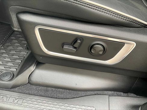 New 2026 RAM 1500 Laramie w/ Night Edition image 17