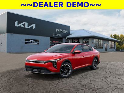New 2025 Kia K4 EX