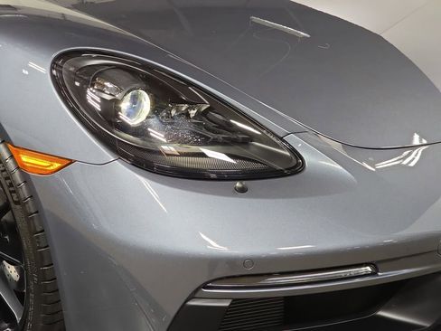 Used 2025 Porsche 718 Boxster GTS image 12