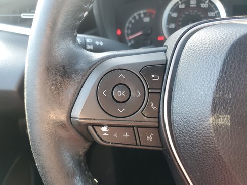Used 2021 Toyota Corolla SE FWD image 19