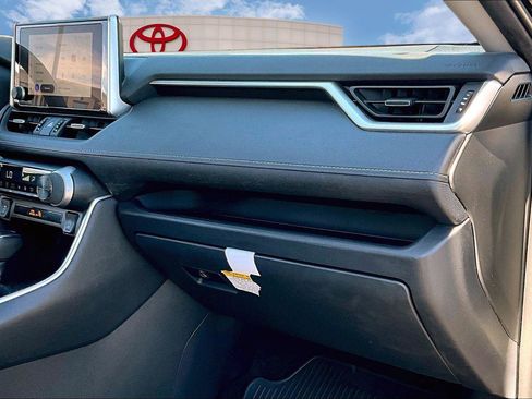 Used 2024 Toyota RAV4 XLE Premium image 15