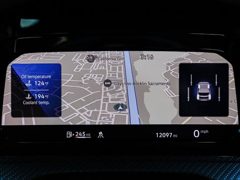 Used 2024 Volkswagen Golf R 2.0T image 23