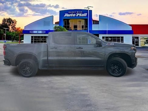 Used 2020 Chevrolet Silverado 1500 LT Trail Boss image 9