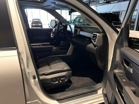 Used 2024 Toyota Tundra Limited w/ Power Package RWD image 29