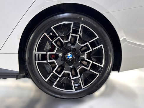 New 2026 BMW i4 eDrive40 w/ M Sport Package image 11