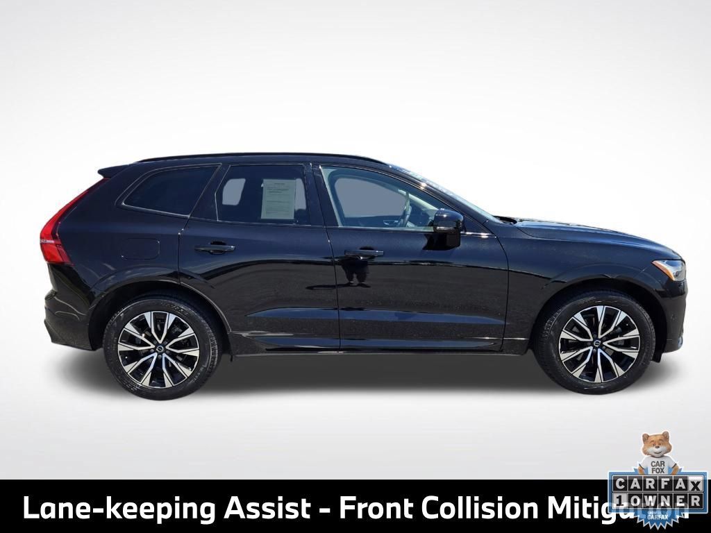 Used 2024 Volvo XC60 B5 Plus AWD/4WD image 8