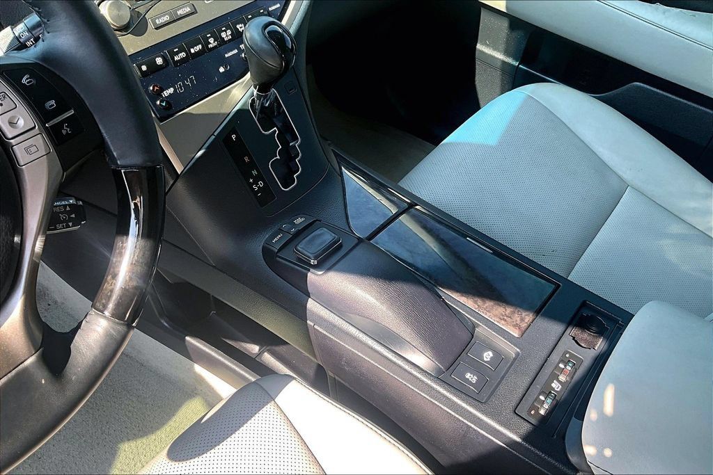 Used 2015 Lexus RX 450h AWD image 15