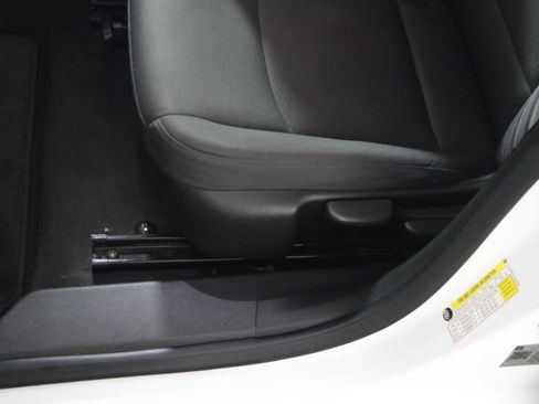 Used 2018 Chevrolet Malibu LS FWD image 21