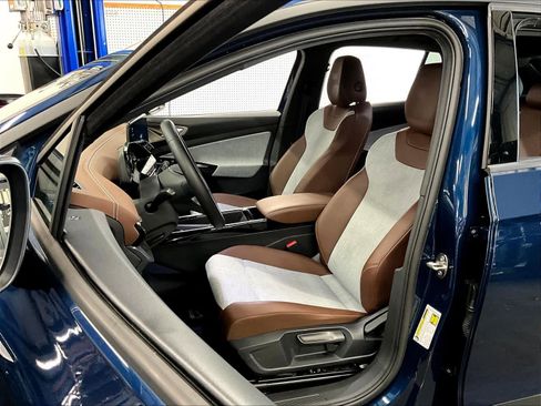 Used 2023 Volkswagen ID.4 Pro RWD image 26