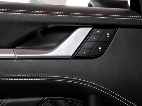Used 2022 Porsche 911 Turbo S AWD/4WD image 60