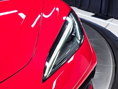 Used 2020 Chevrolet Corvette Stingray Preferred Cpe w/ 2LT Preferred Equipment Group RWD image 45