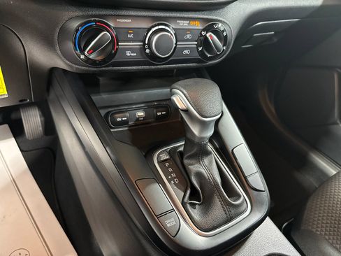 Used 2024 Kia Soul LX w/ Option Group 015 FWD image 30