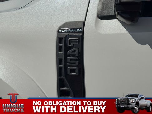 Used 2025 Ford F450 Platinum image 12
