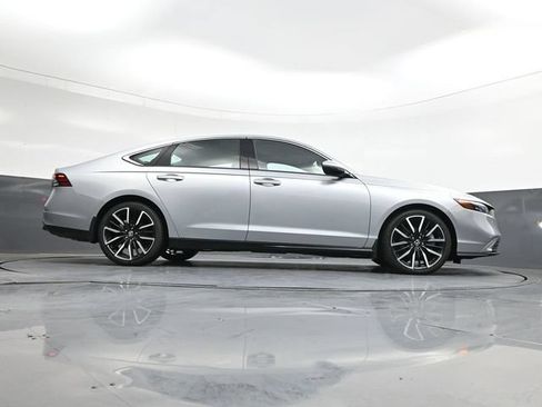 Used 2025 Honda Accord Touring image 29