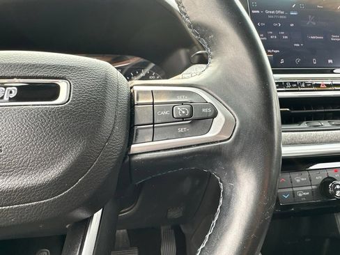 Used 2022 Jeep Compass Latitude w/ Convenience Group AWD/4WD image 41