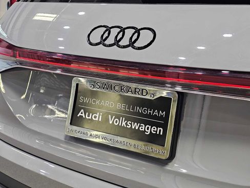 Used 2023 Audi Q4 e-tron Premium Plus w/ Premium Plus AWD/4WD image 14