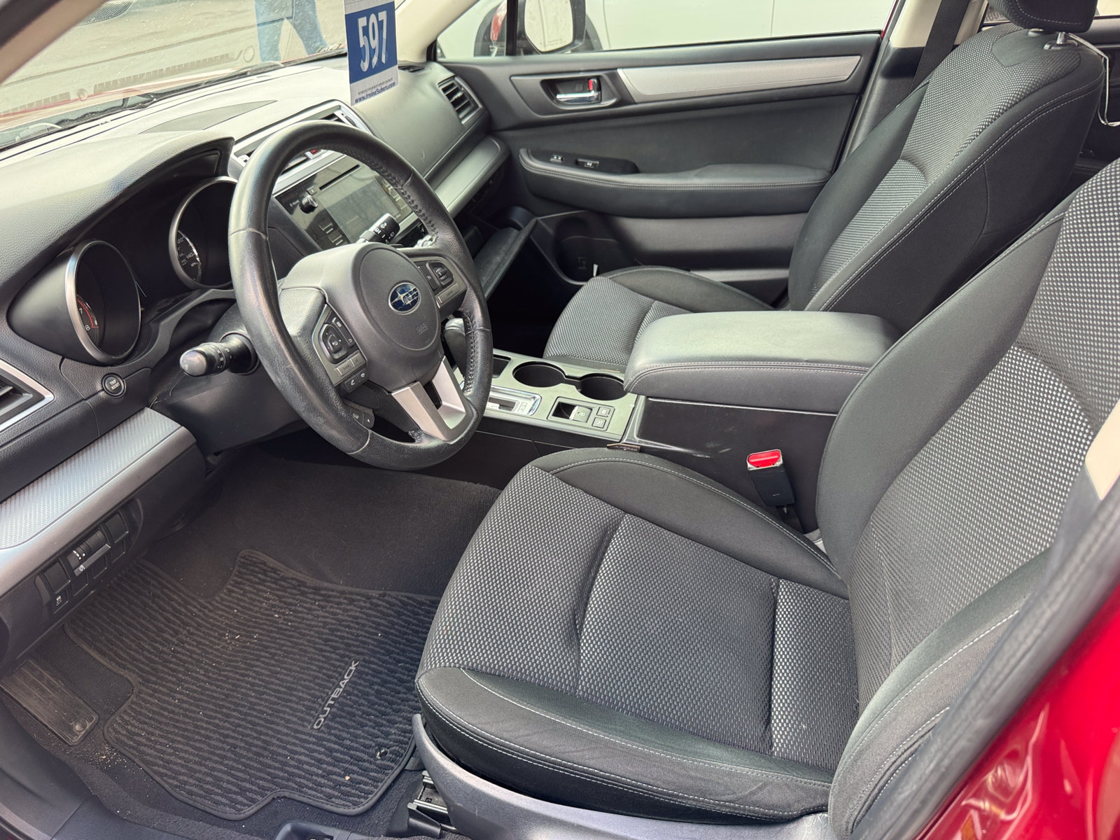 Used 2017 Subaru Outback 2.5i Premium AWD/4WD image 3