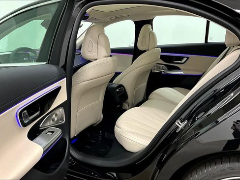 New 2026 Mercedes-Benz E 450 4MATIC Sedan image 20