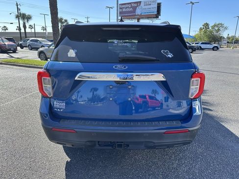 Used 2022 Ford Explorer XLT w/ Class IV Trailer Tow Package image 5