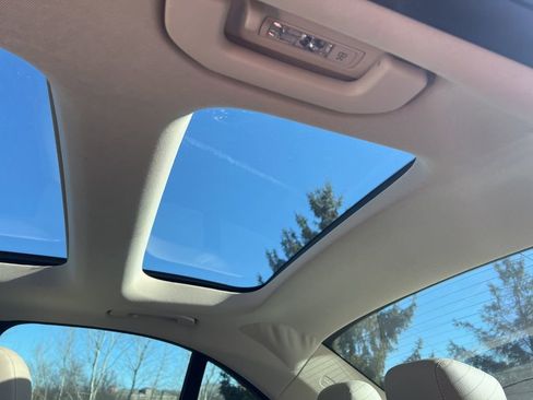 Used 2017 Mercedes-Benz C 300 4MATIC Sedan image 25