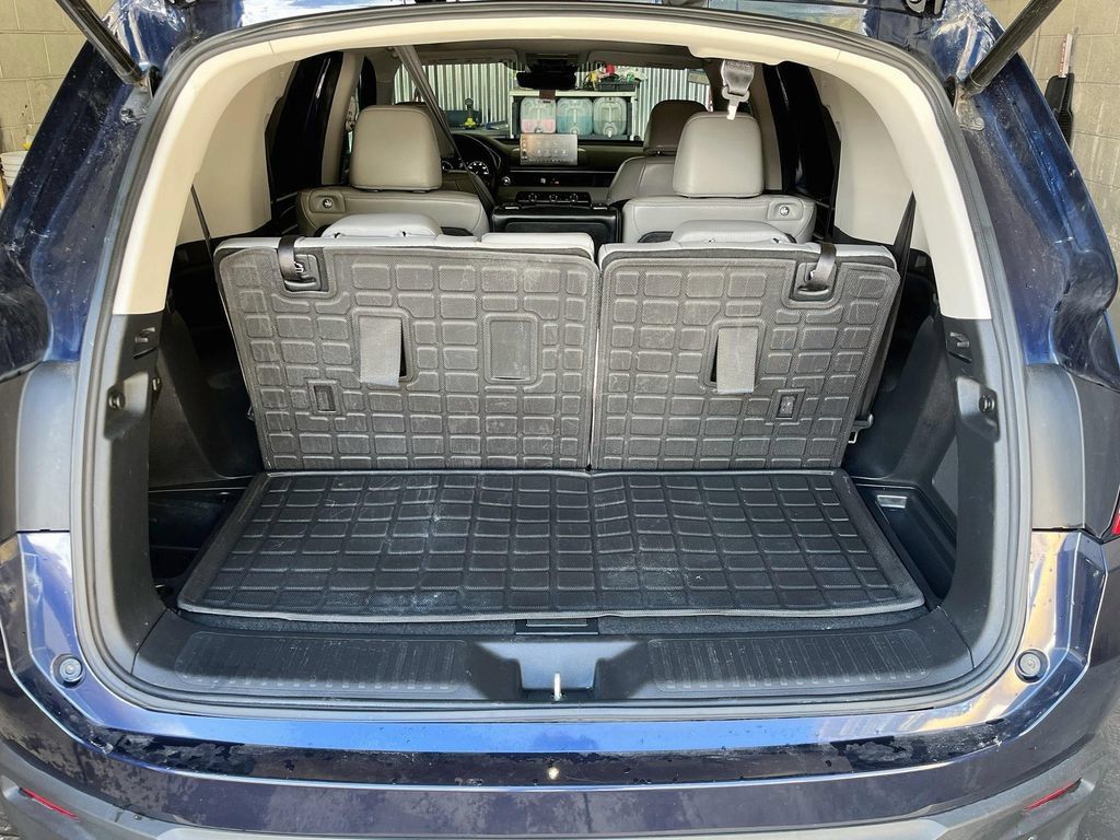 Used 2023 Honda Pilot Touring image 28
