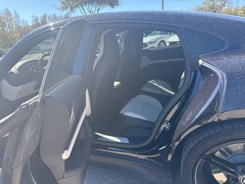 Used 2023 Porsche Taycan 4S image 14