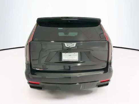 Used 2023 Cadillac Escalade Sport w/ LPO, ONYX Package AWD/4WD image 6