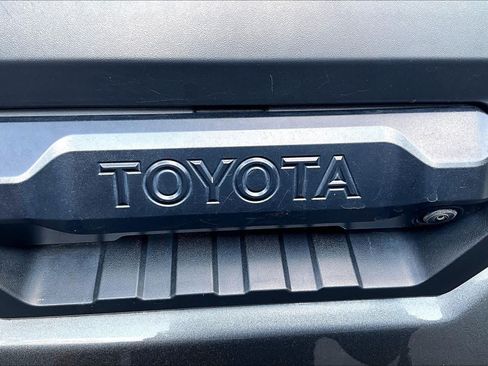 Used 2022 Toyota Tundra SR5 RWD image 31