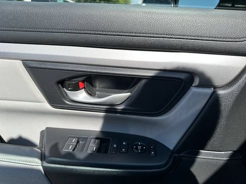 Used 2017 Honda CR-V LX image 13
