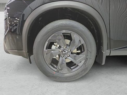 New 2026 Nissan Rogue SV AWD/4WD image 23