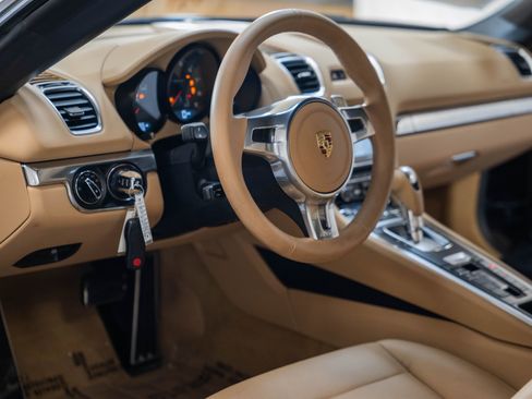 Used 2014 Porsche Boxster image 25