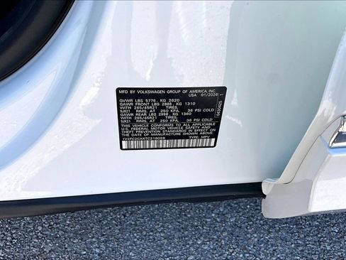 New 2026 Volkswagen Atlas Cross Sport SEL Premium R-Line image 30