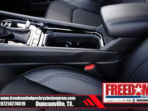 New 2026 Jeep Compass Latitude image 35