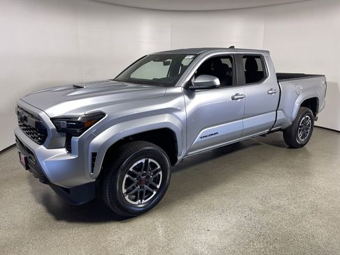 New 2025 Toyota Tacoma TRD Sport image 7