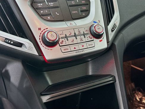 Used 2017 GMC Terrain SLT image 20