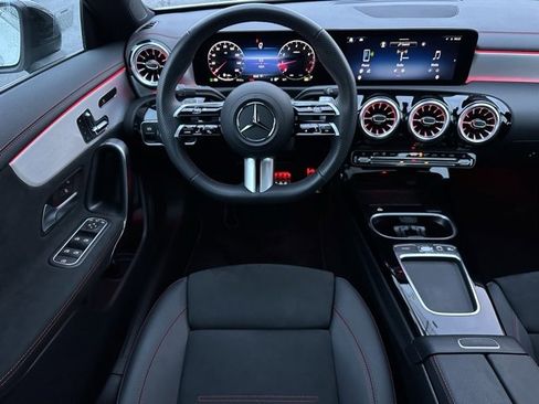 Used 2026 Mercedes-Benz CLA 250 4MATIC image 12
